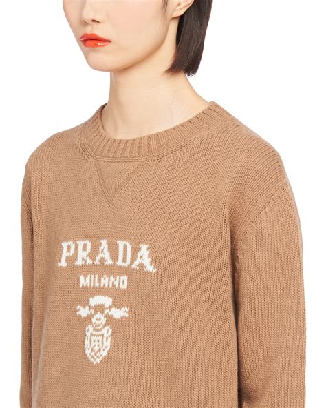 prada magliette farfalla|Maglione In Lana Cashmere Cammello .